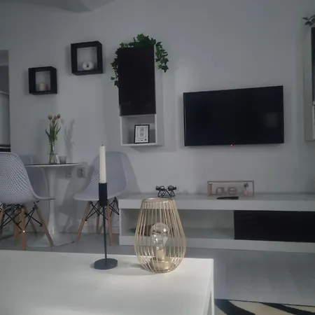 Creative Apartment *